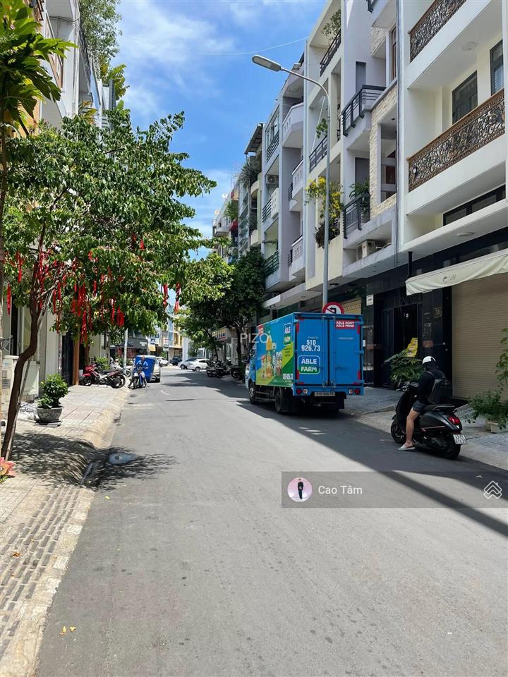 Mặt tiền giá tốt đường hoa lan  phan xích long, p.2 pn  4x18m (72m2), 5 tầng chỉ 21,5 tỷ