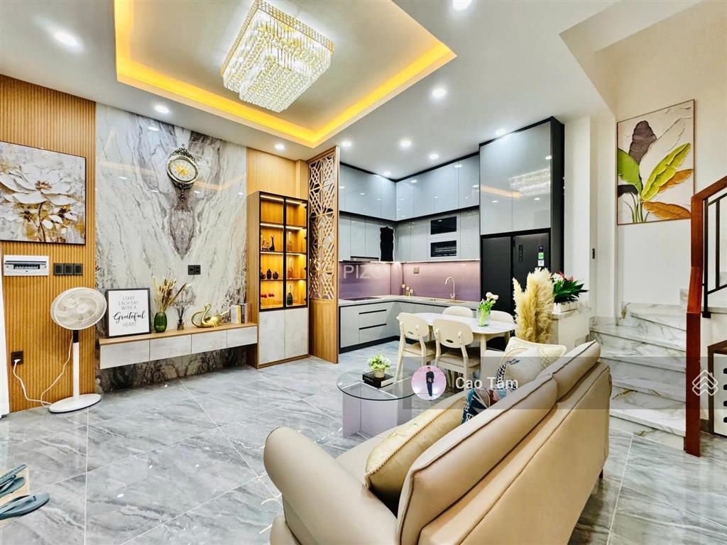 Nhà siêu đẹp  ngang 6,6m mt phùng văn cung, pn  dts 153m2, 5 tầng (thang máy). chỉ 13,5 tỷ