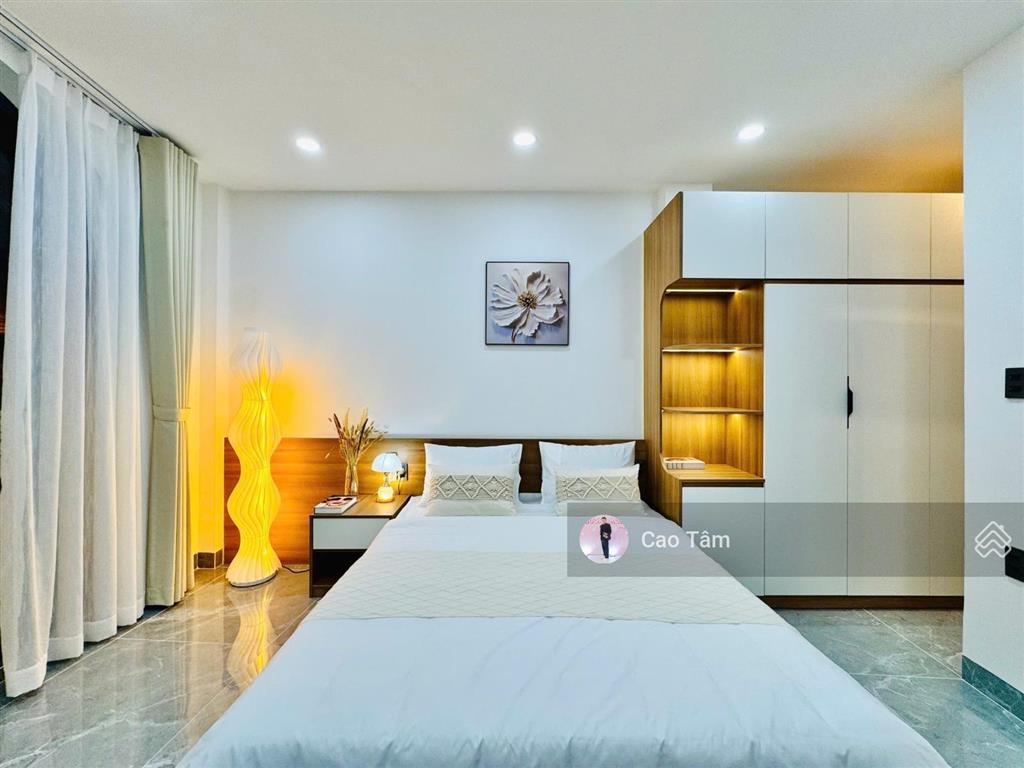 Nhà siêu đẹp  ngang 6,6m mt phùng văn cung, pn  dts 153m2, 5 tầng (thang máy). chỉ 13,5 tỷ