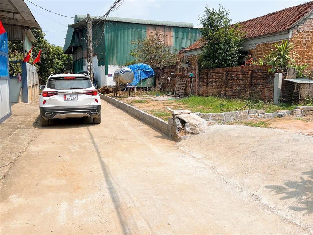 Bán đất phú cát, quốc oai 120m2 thổ cư, lô góc 2 mặt tiền, sổ đỏ chính chủ