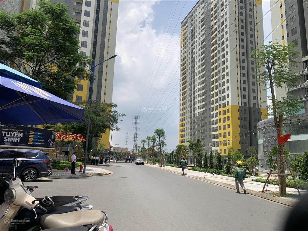 Chính chủ gửi bán căn nhà phố bcons mặt tiền thống nhất, dt 70m2. giá bán 10.7 tỷ. đẹp nhất bcons