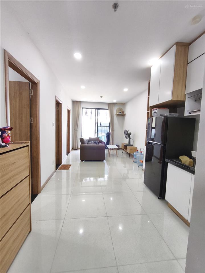 Bán 2pn/2wc full nội thất bcons miền đông. view hồ đá làng đại học. giá 2.550 tỷ.cho thuê 7.5 triệu