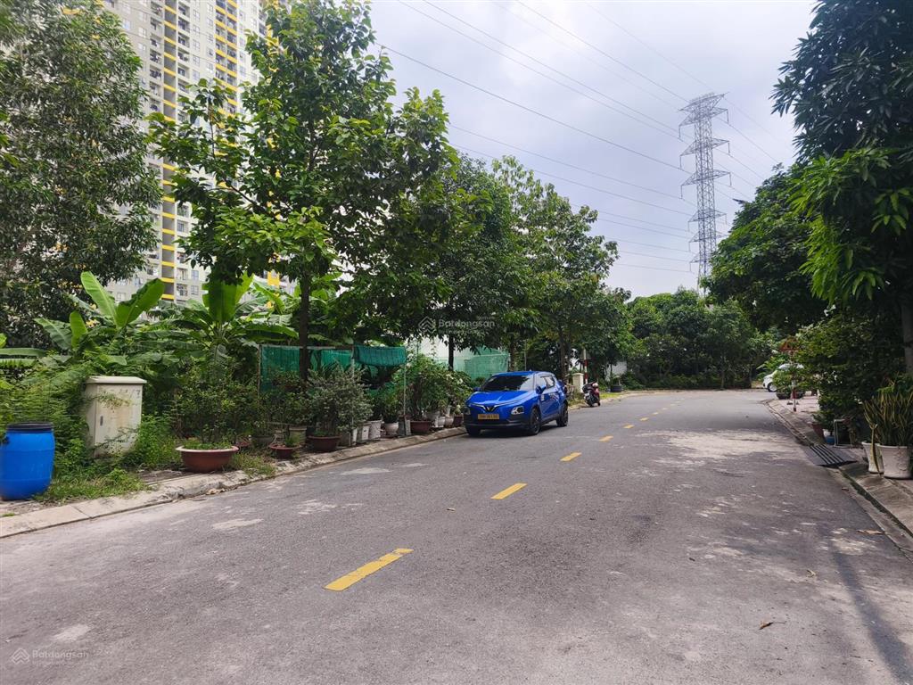Cần bán lô đất 84m khu dân cư tân hòa, sát bên bcons uni valley. giá bán 6 tỷ.