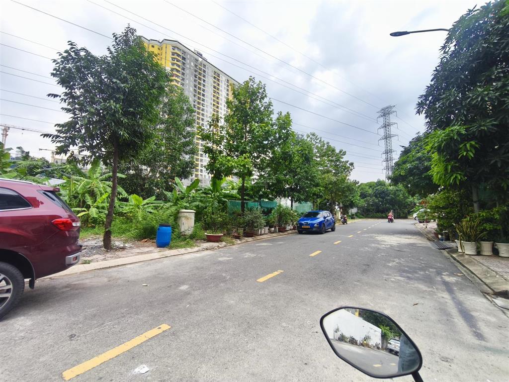 Cần bán lô đất 84m khu dân cư tân hòa, sát bên bcons uni valley. giá bán 6 tỷ.