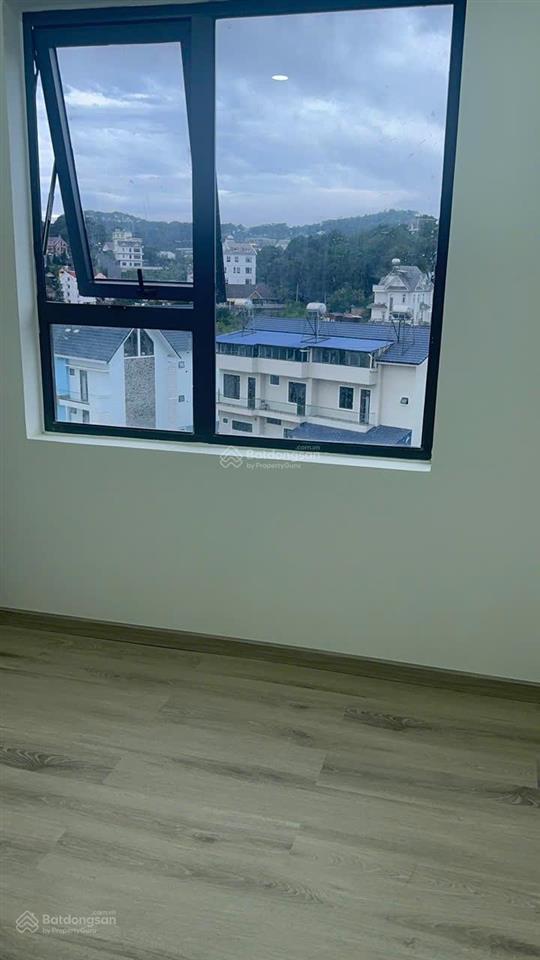 Chính chủ cho thuê căn hộ mới tinh, full nội thất