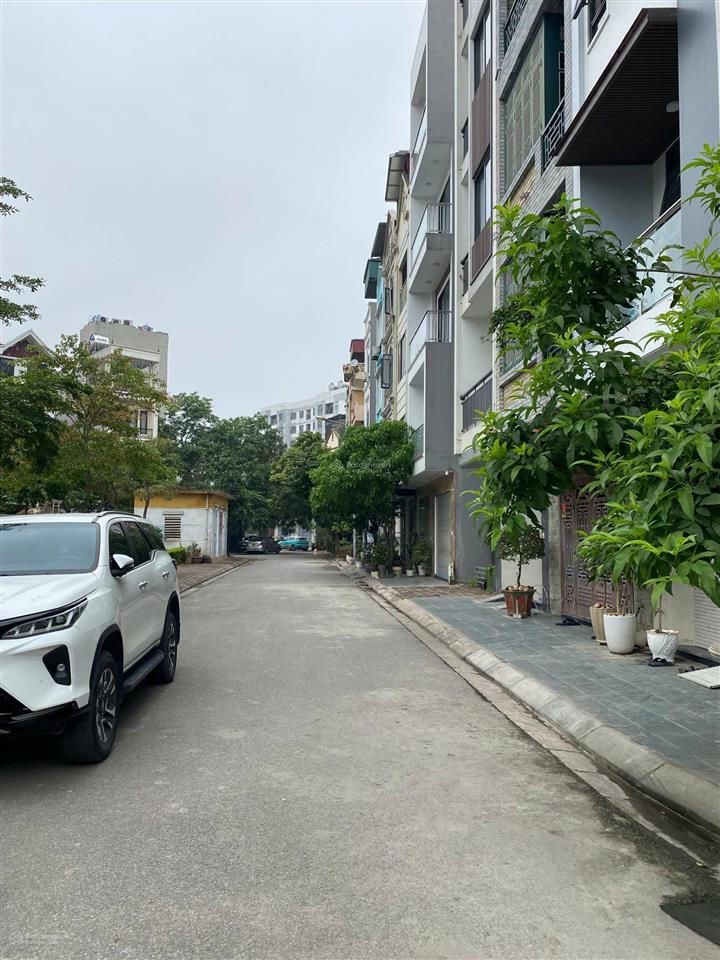 40m2 đất tđc phố phạm khắc, phường giang biên, vị trí đẹp, giá tốt, kinh doanh, chỉ 12 tỷ