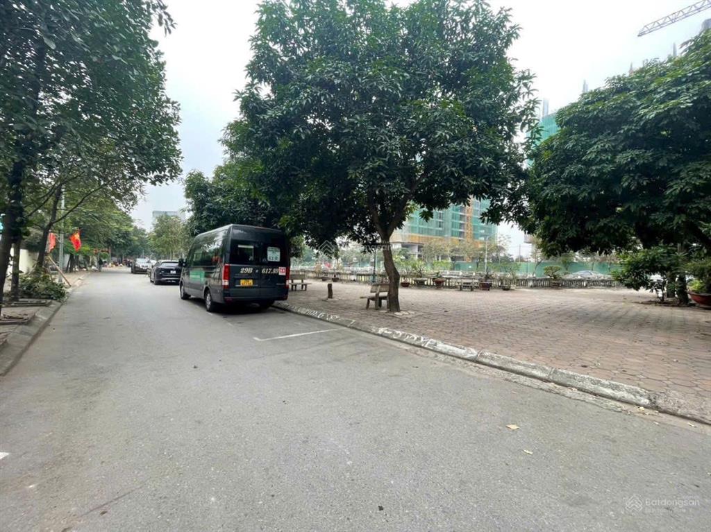 40m2 đất tđc phố phạm khắc, phường giang biên, vị trí đẹp, giá tốt, kinh doanh, chỉ 12 tỷ