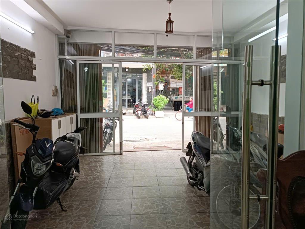 Cho thuê mặt bằng kinh doanh mặt tiền đường tân cảng