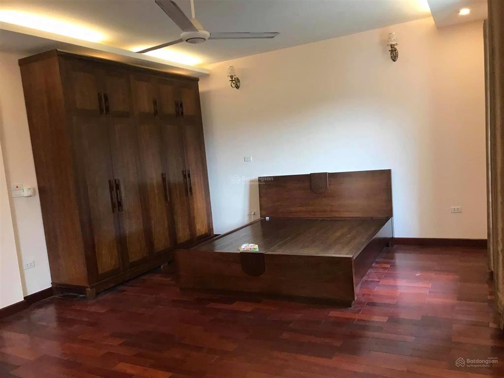 Hiếm! cho thuê biệt thự siêu to việt hưng 175m2  5pn, ở ngay, kinh doanh.
