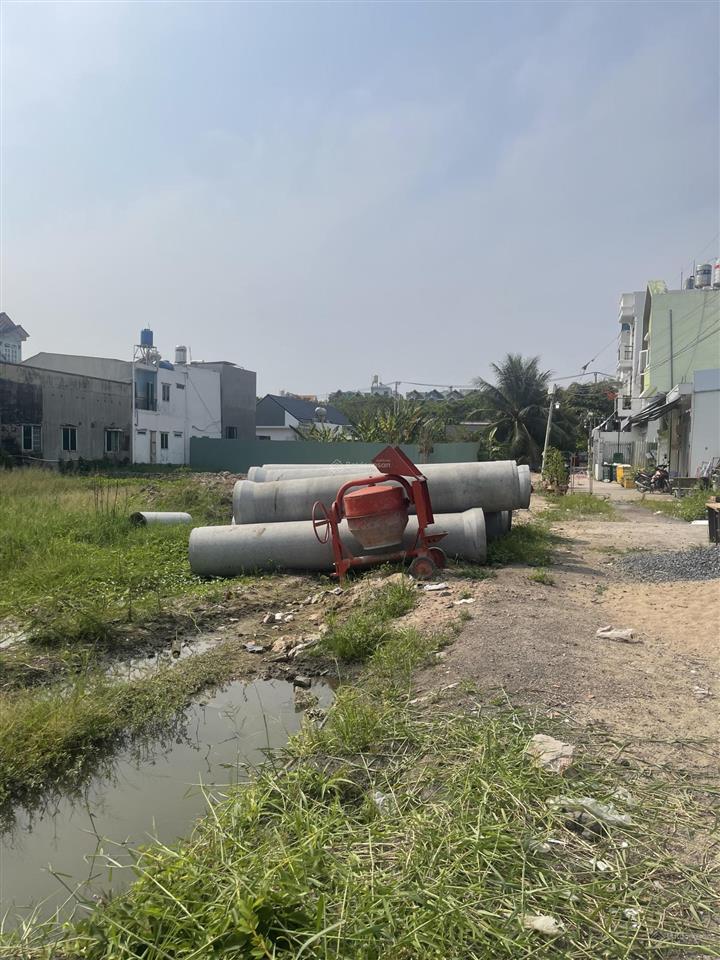 Bán đất tx33 5*25, dt 123,7m2 full thổ cư, shcc đường 10m giá 4tỷ850 tl