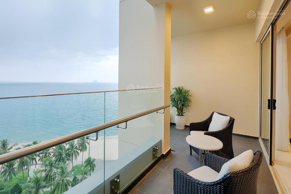 Em ly chuyên bán căn hộ the costa nha trang, căn 1pn tầng cao view biển đẹp