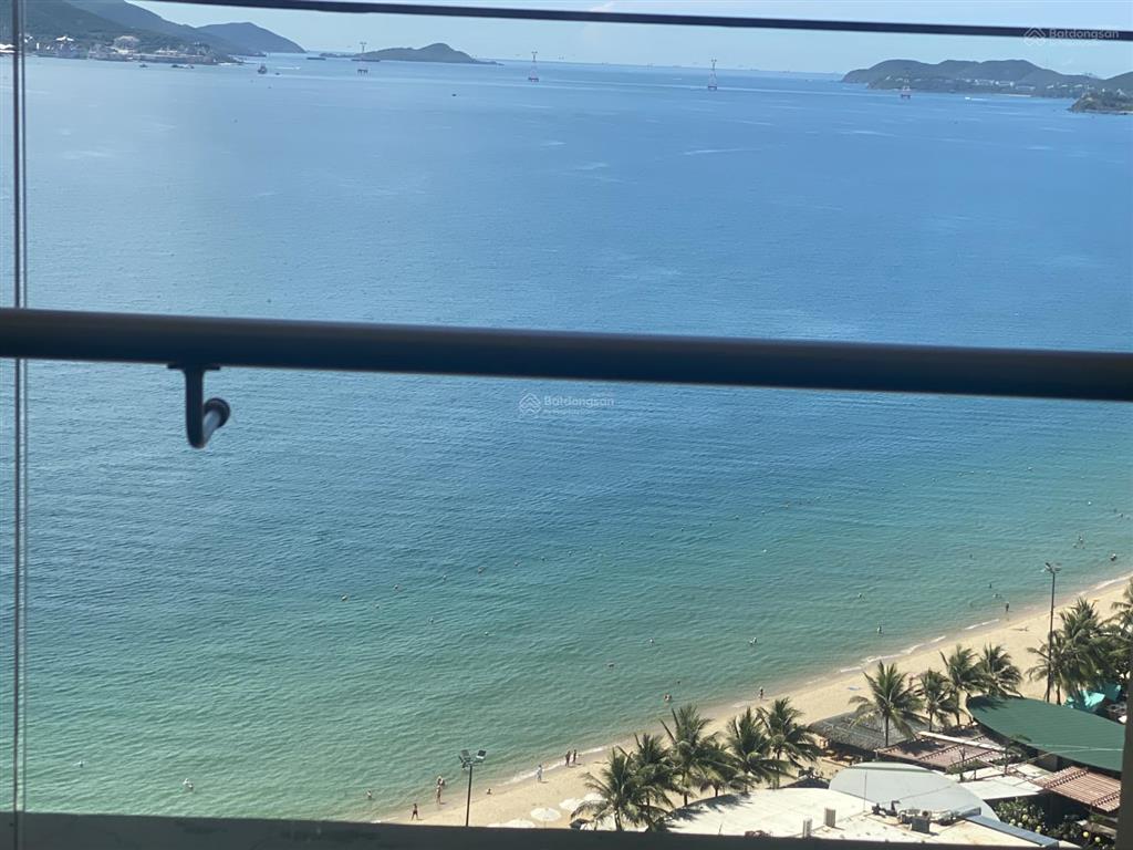 Còn căn 2pn toà costa nha trang giá chỉ 7,7 tỷ đầy đủ nội thất, có sổ hồng