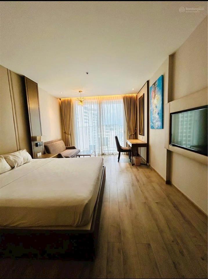 Chính chủ bán căn lỗ căn view phố ban công rộng tòa panorama nha trang