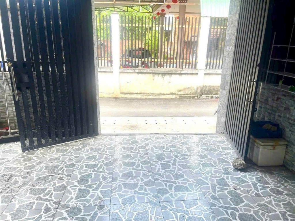 Bán nhà tân an ngay ngã 3 sở gà 1 tỷ 650