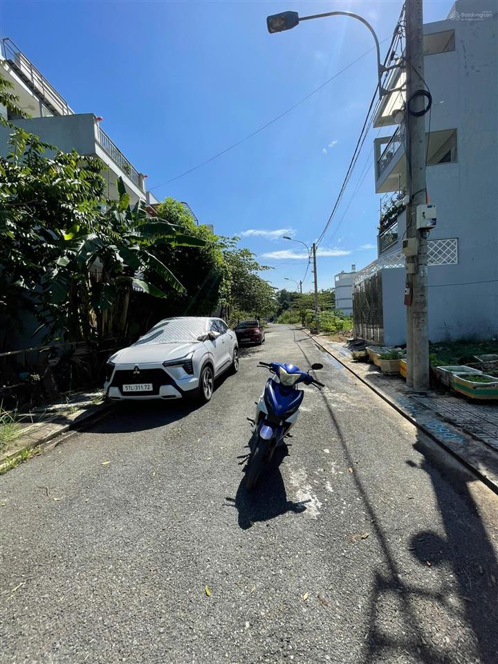 Giá rất tốt  bán lô đất ngay chợ long phước, q9 cũ