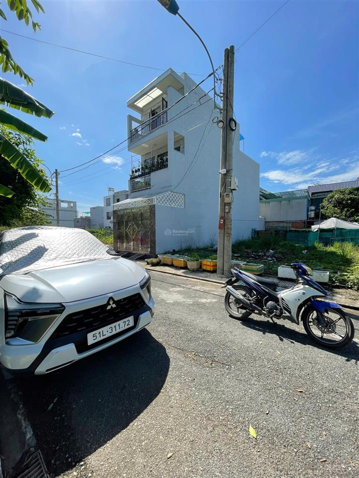 Giá rất tốt  bán lô đất ngay chợ long phước, q9 cũ