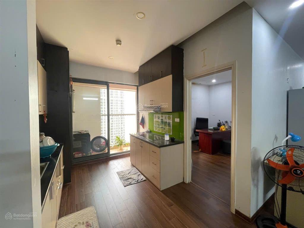 Do nhu cầu chuyển đổi nên tôi cần bán căn hộ 3 phòng ngủ tòa ct2 the price cđt hải phát