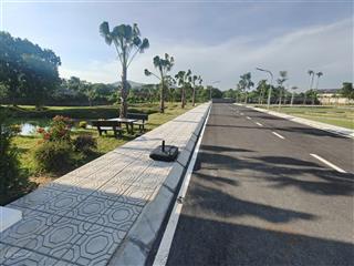 Bán đất view hồ chỉ nhỉnh 2 tỷ xã hòa lạc, gần đại học quốc gia & fpt
