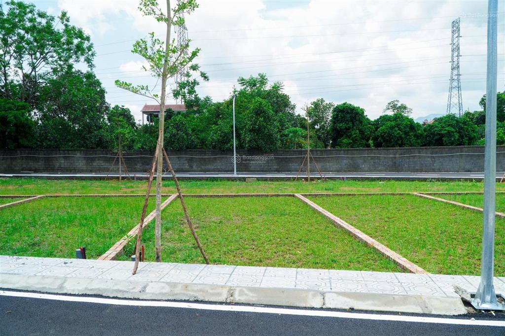 Bắt đáy nhỉnh 2 tỷ đất đồng trạng, trung tâm kdt vệ tinh tp hòa lạc, hà nội 100m2 full thổ cư