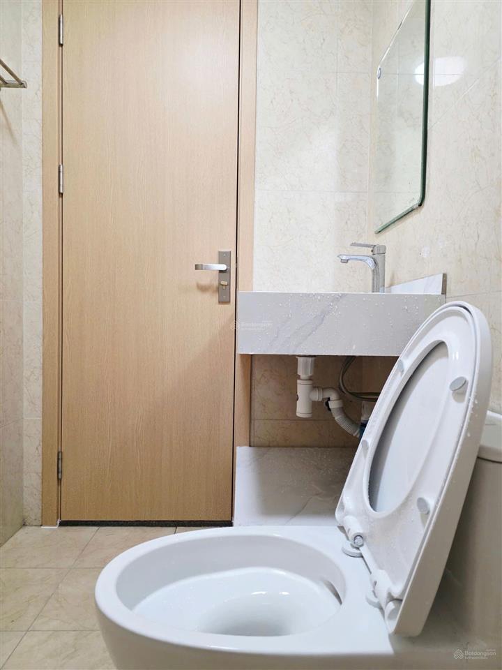 Chính chủ cần bán căn 3 ngủ the vesta có chỗ để ô tô, sang tên được ngay. đối diện đại học đại nam