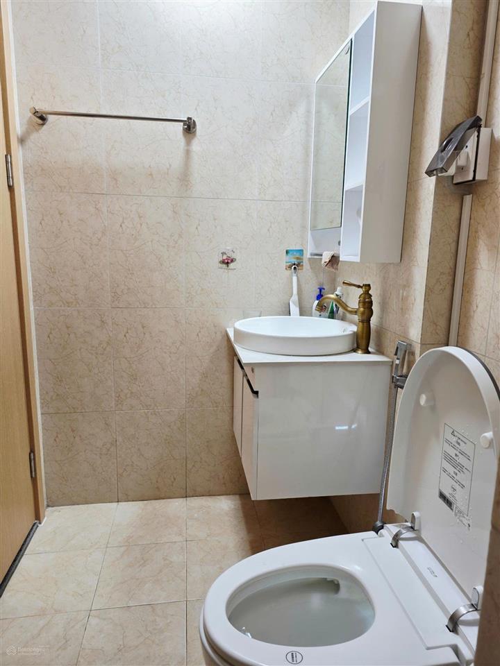 Chính chủ cần bán căn 3 ngủ the vesta có chỗ để ô tô, sang tên được ngay. đối diện đại học đại nam