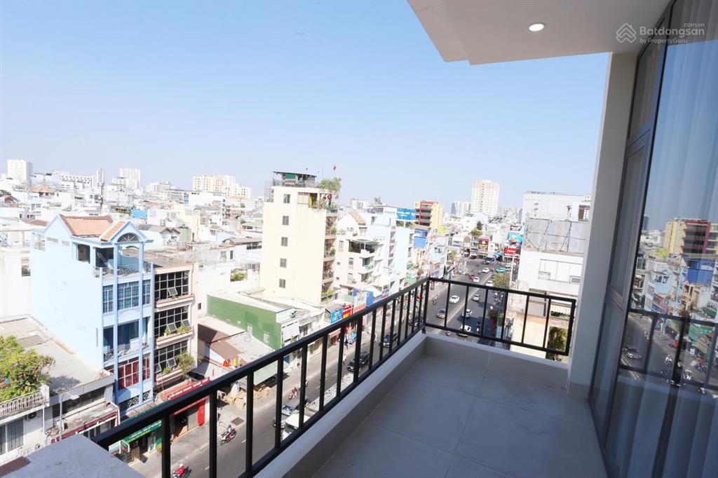 Căn hộ 1pn cửa sổ 3 mặt kính, full nội thất cao cấp  ngã tư hàng xanh, quận bình thạnh