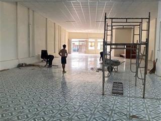 Cho thuê kho 15*40m 600m2 hxt phạm văn bạch