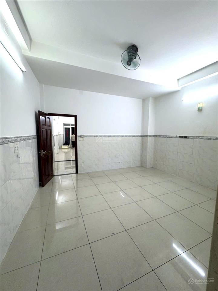 Nhà rộng mới 4,2*18m 2lầu st 4pn 5wc hxh nguyễn văn khối