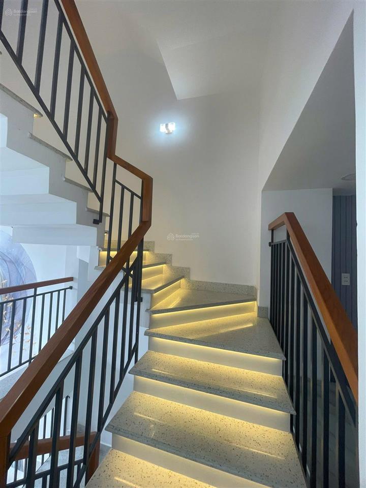 Nhà full nội thất mới 50m2 4lầu st 6pn 5wc hxh thống nhất