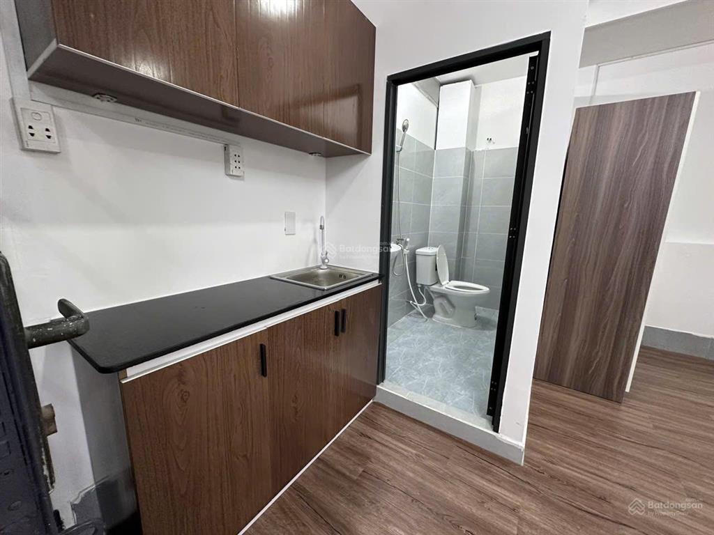 Toà chdv mới xây sửa mới 307m2 4tầng 14pn 14wc đường số 27 p6