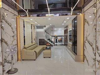 Nhà mới full nội thất 4*17m 3lầu st 5pn 6wc hxh lê văn thọ