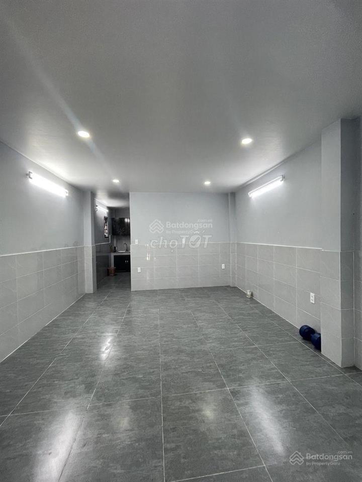 Nhà mới 4*13m 1lầu 2pn 2wc 1/ phạm văn bạch
