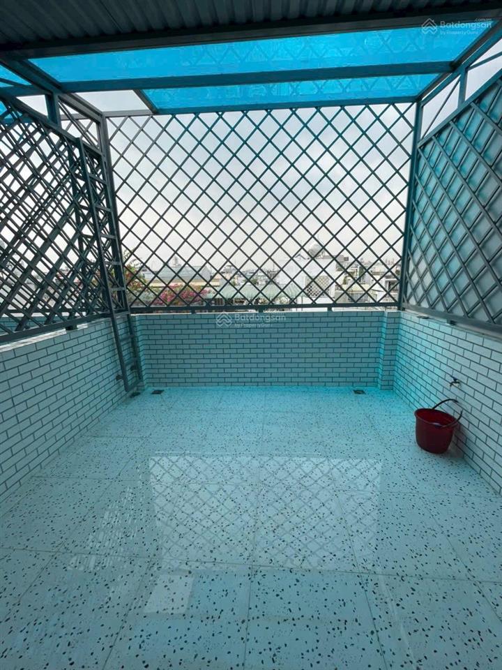 Nhà full nội thất 56m² 3 lầu st 5pn 7wc thm hxh nguyễn tư giản