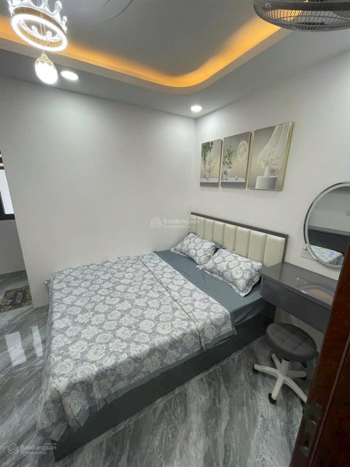Nhà full nội thất 56m² 3 lầu st 5pn 7wc thm hxh nguyễn tư giản