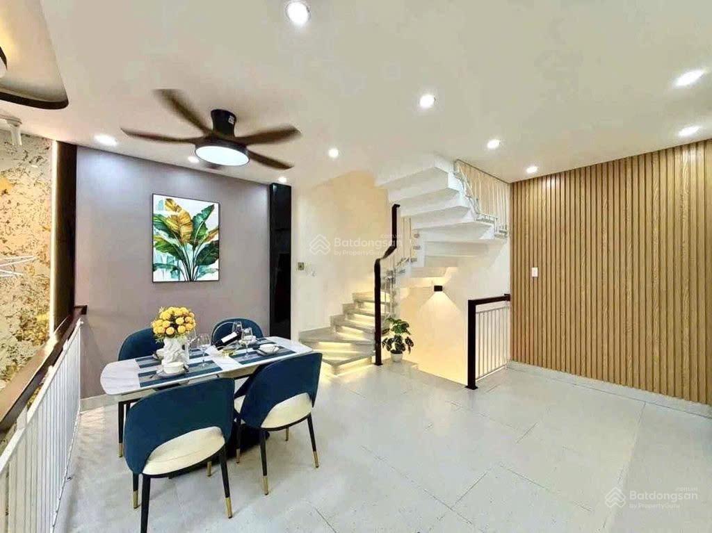 Nhà full nội thất 48m2 1lửng 2lầu st 4pn 4wc 1/ phạm văn chiêu
