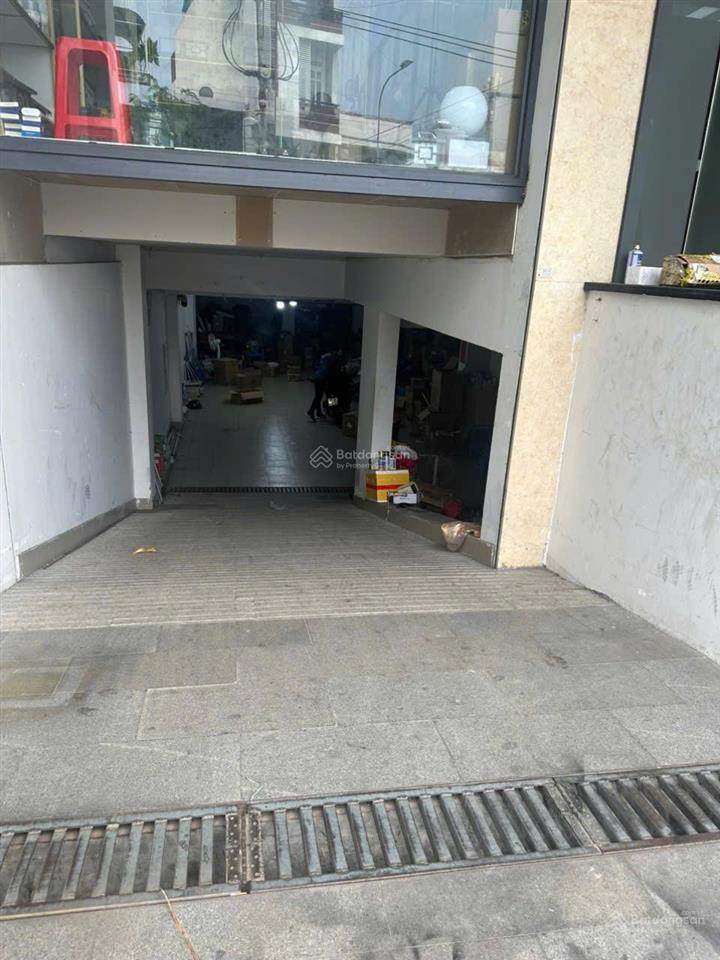 Cho thuê mặt tiền kinh doanh 10x30m mt phạm văn bạch