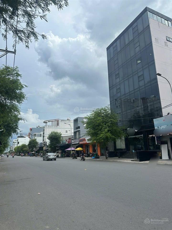 Cho thuê mặt tiền kinh doanh 10x30m mt phạm văn bạch