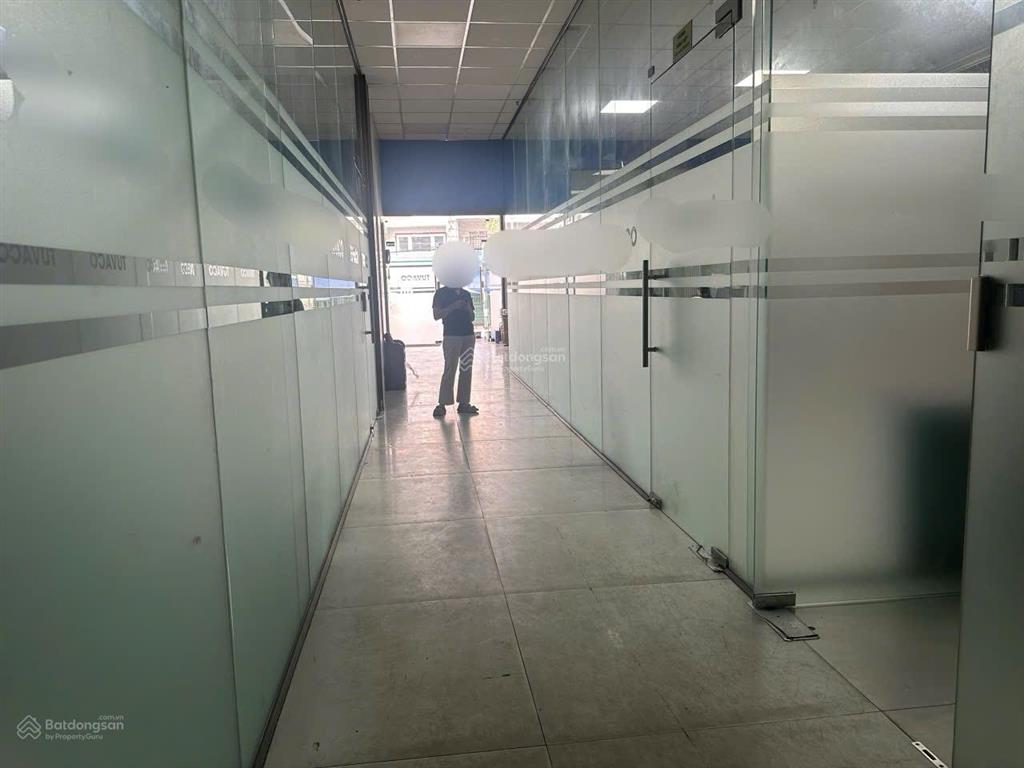 Cho thuê mặt tiền kinh doanh 10x30m mt phạm văn bạch