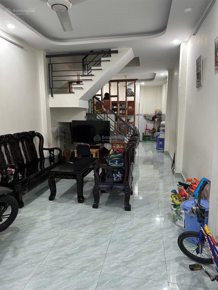 Nhà full nội thất 4x14m, 1 lầu, 2pn, 2wc, hẻm xe hơi, phạm văn bạch