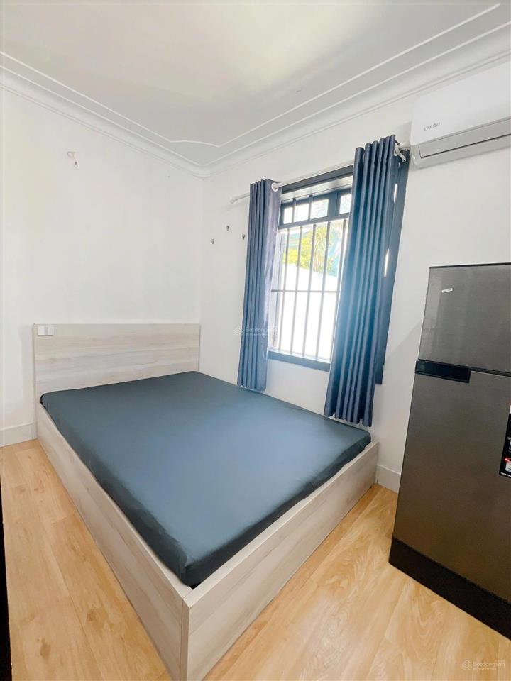 Phòng mới có nội thất 25m2 ban công gần chợ
