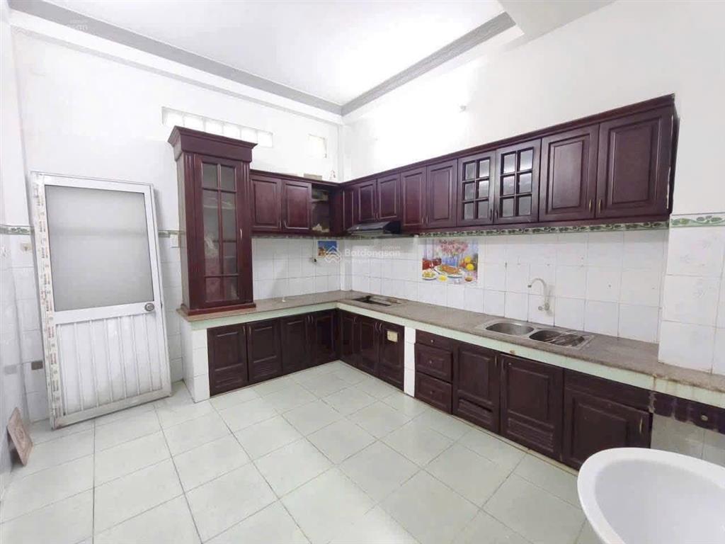 Mặt tiền kinh doanh đường bùi quang là 3,7m x 19m, 2 lầu st 5pn 3wc nhà mới