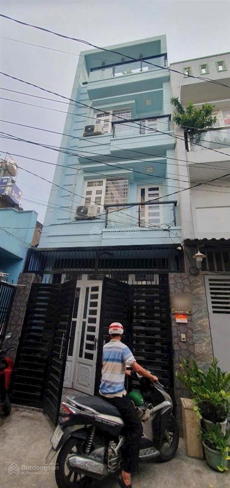 Nhà rộng 4x16m, 2 lầu st, 4pn, 5wc có nội thất hẻm xe hơi phan huy ích