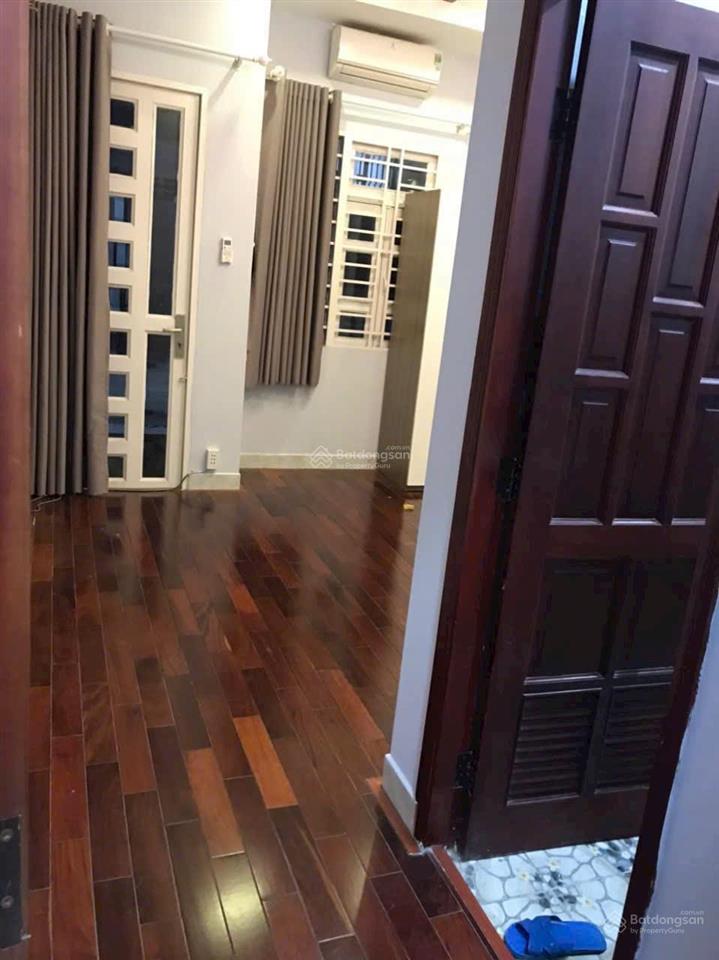 Nhà rộng 4x16m, 2 lầu st, 4pn, 5wc có nội thất hẻm xe hơi phan huy ích