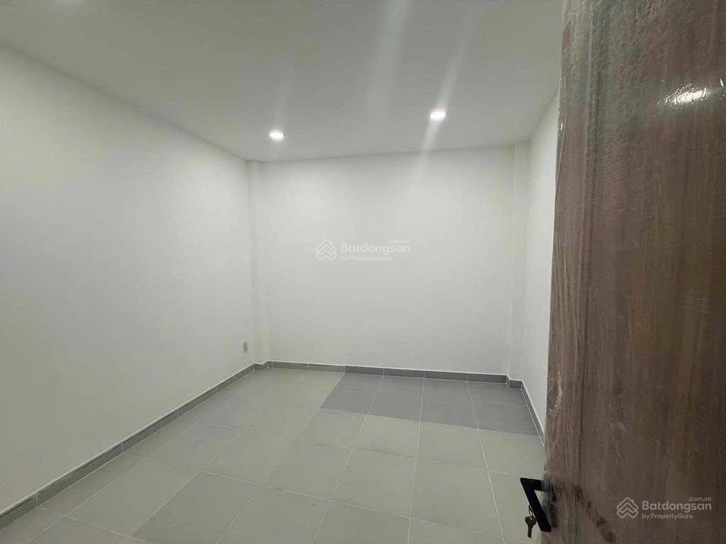 Nhà mới 3,7*16m 2lầu st 3pn 3wc 3ml hxh nguyễn du p7 gv