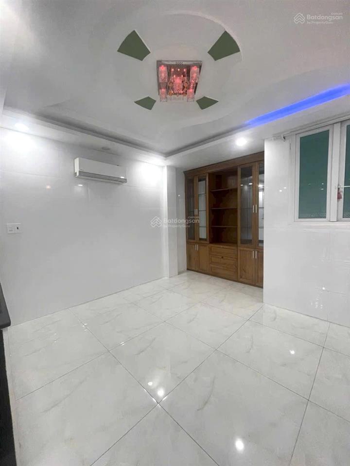 Nhà rộng 4x16m, 1 lửng 2 lầu st, 5pn, 5wc, hxh quang trung p8