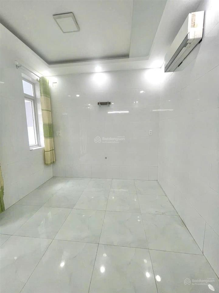 Nhà rộng 4x16m, 1 lửng 2 lầu st, 5pn, 5wc, hxh quang trung p8