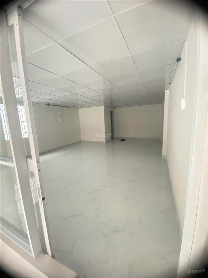 Nhà mới rộng 5x13m 1 lửng 3pn 2wc hxh phạm văn bạch góc 2 mt
