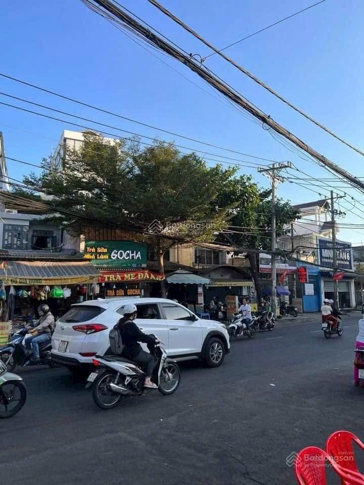Mặt tiền kinh doanh 4x16m 2 lầu st 4pn 4wc mt nguyễn văn khối p11 gv