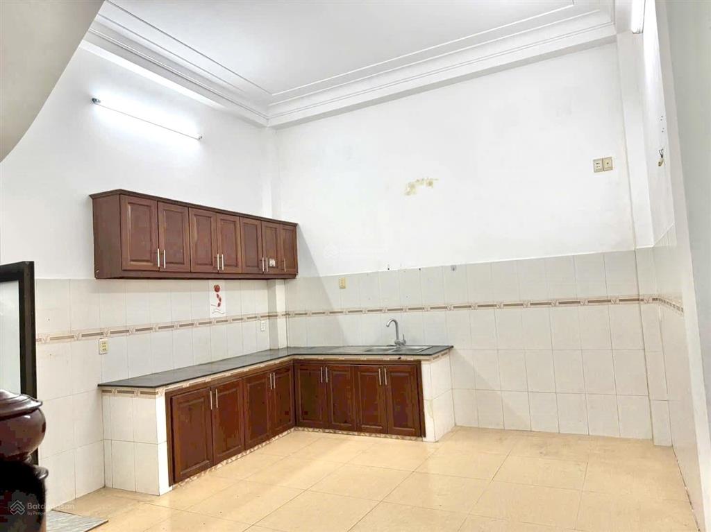 Nhà nc 4x14m 2 lầu st 4pn 3wc hxh phạm văn bạch