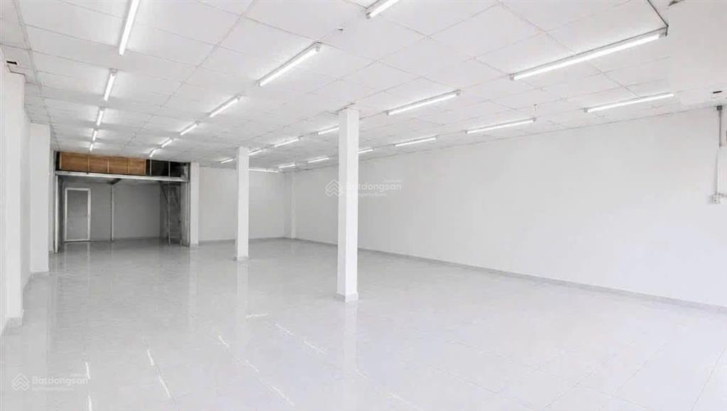 Bán gấp nhà 7x20m mặt tiền phạm văn bạch góc 2 mặt tiền